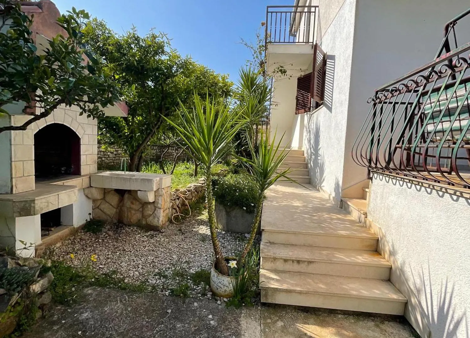 Apartment Apartmani Zlato 70M From Beach! Trogir Croatia