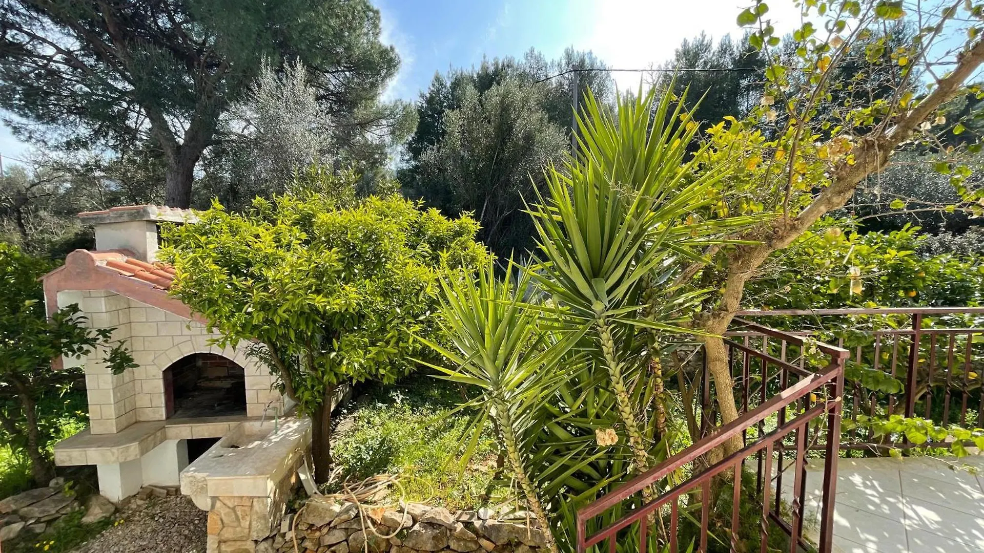Apartment Apartmani Zlato 70M From Beach! Trogir